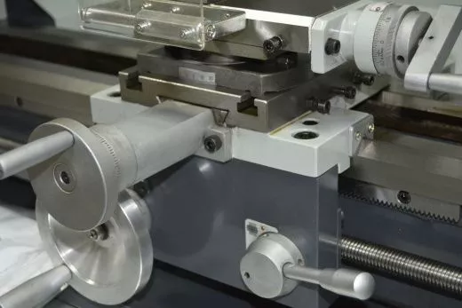 Настольный токарный станок Metal Master MML 2870 (MML 280x700)
