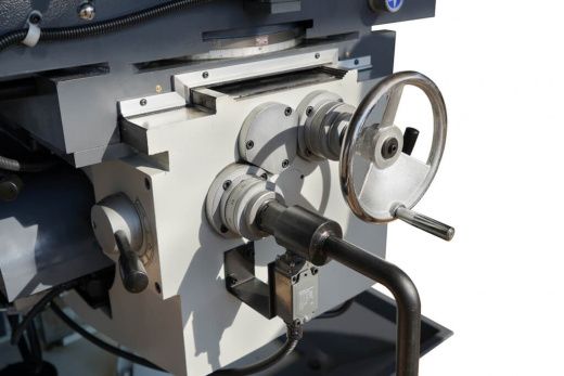 Фрезерный универсальный станок Metal Master DMM-200 DRO