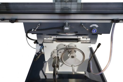 Фрезерный универсальный станок Metal Master DMM-200 DRO