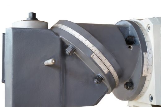 Фрезерный универсальный станок Metal Master DMM-200 DRO