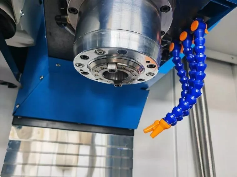MetalTec TOPMILL 1360F вертикальный обрабатывающий центр с ЧПУ (4 оси)
