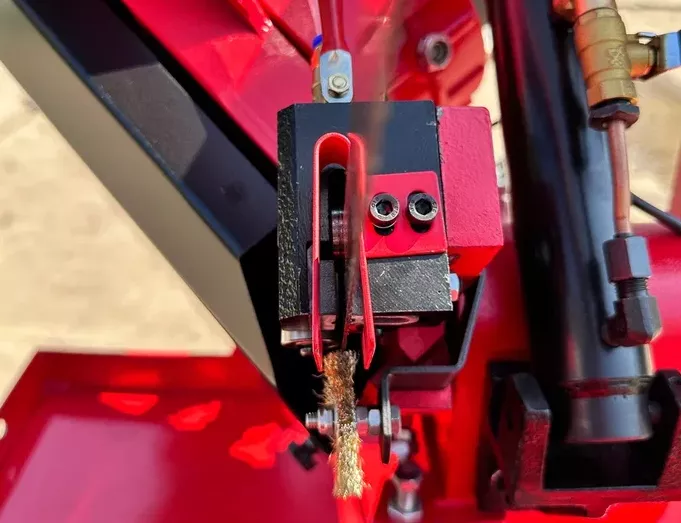 2552zsep1oskm0slrca3ueujt3xlatog.png