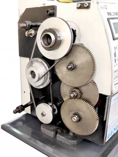 Токарно-винторезный станок Metal Master MML 2140V с проходным отверстием шпинделя 38мм