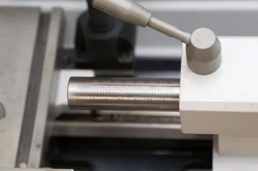 Настольный токарно-винторезный станок Metal Master MasterTurn 2050G