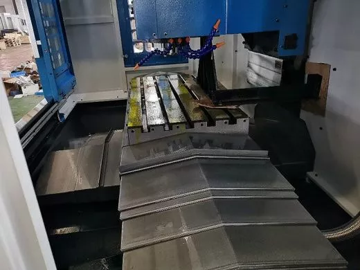 MetalTec TOPMILL 1360F вертикальный обрабатывающий центр с ЧПУ (4 оси)
